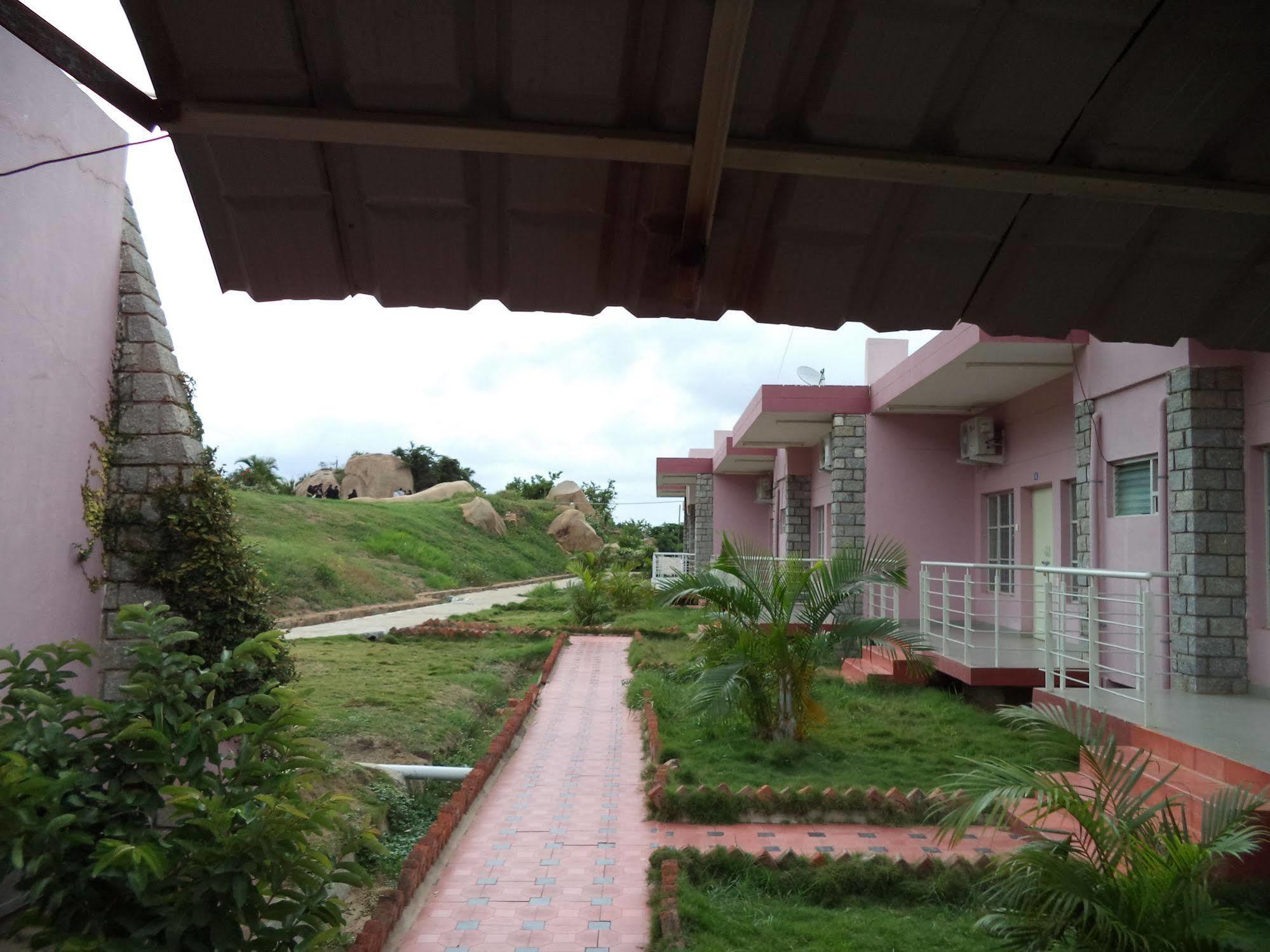 Kstdc Hotel Mayura Yatrinivas Mysore Exterior photo